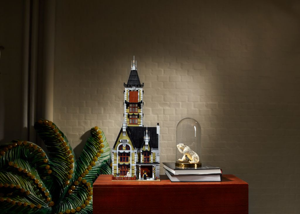 LEGO-10273-Haunted-House (32)