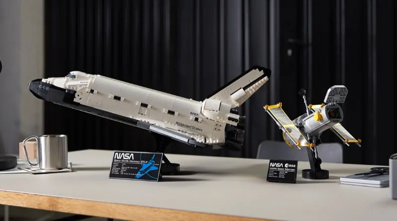 LEGO 10283 NASA Space Shuttle Discovery officially unveiled