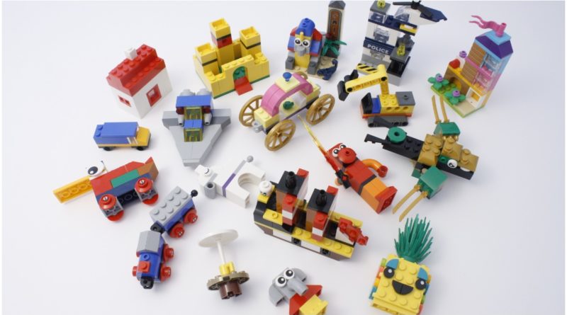 LEGO 11021 Header Image
