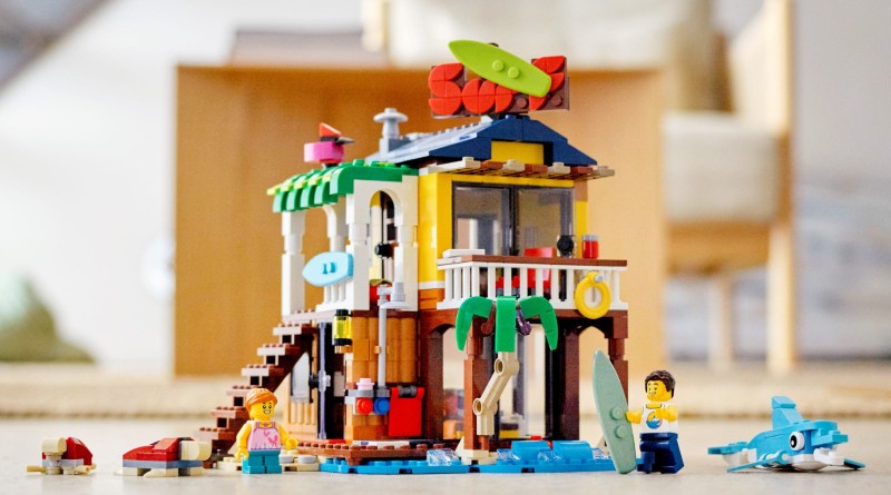 LEGO 31118 Beach House lifestyle featured