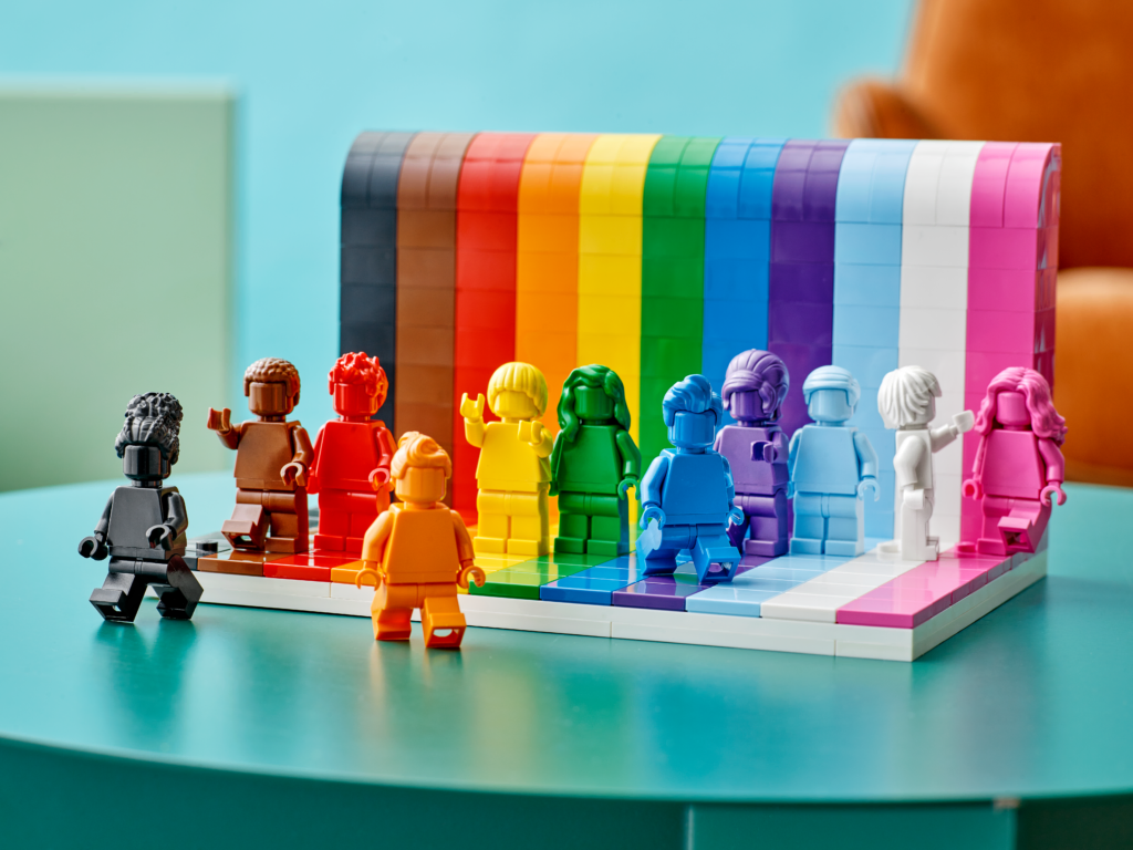 LEGO 40516 Everyone is Awesome 8