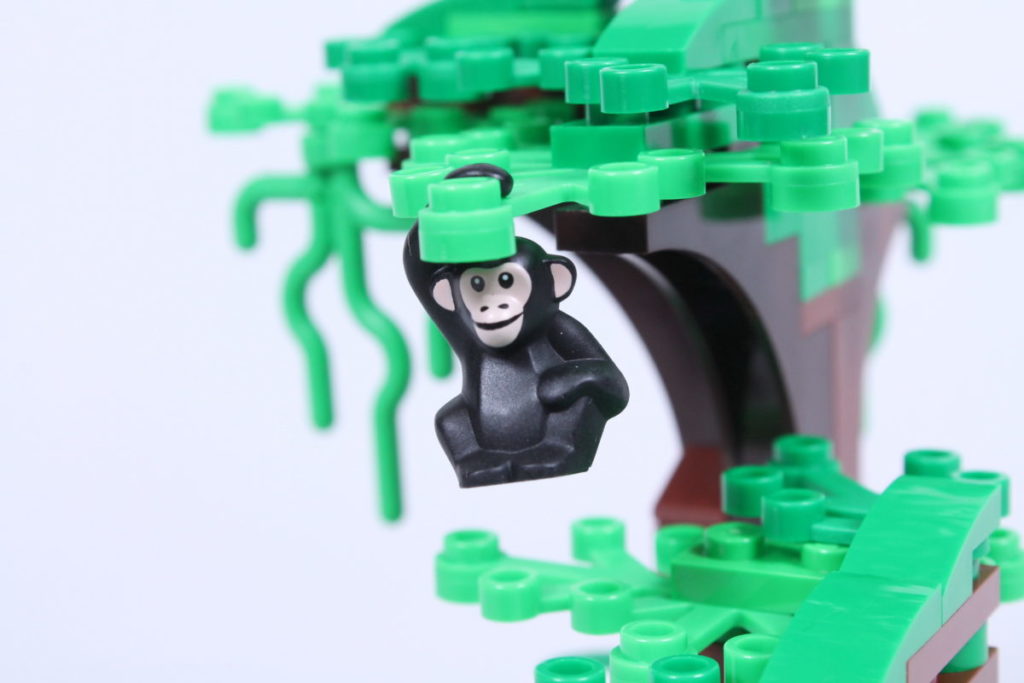 LEGO 40530 Jane Goodall Tribute GWP set review chimps 13