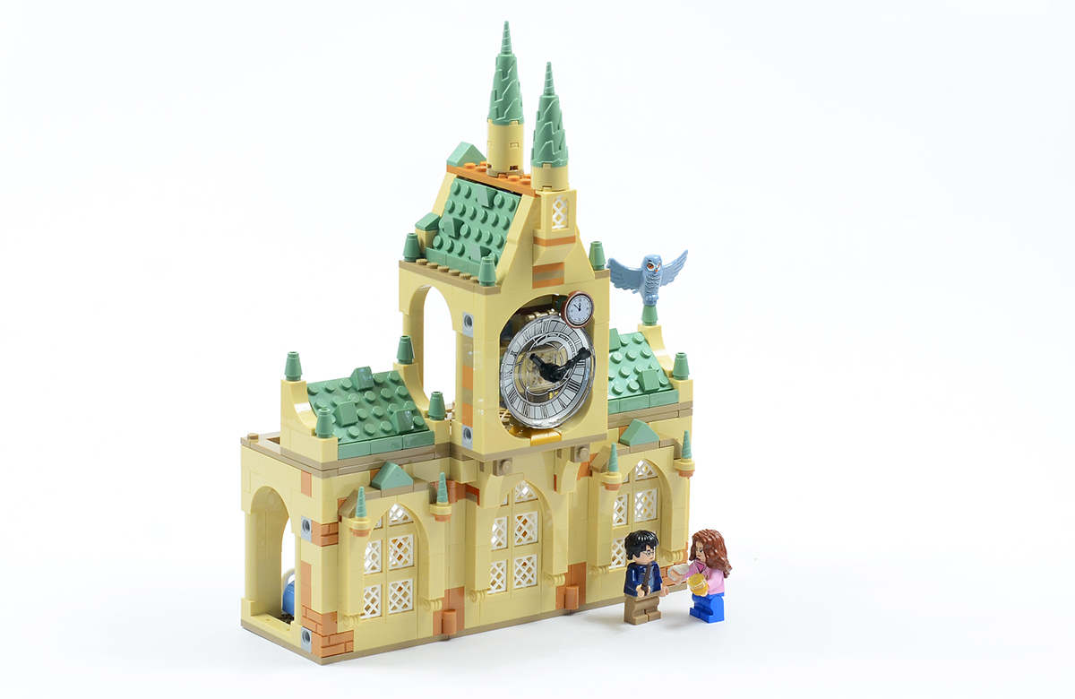 LEGO Harry Potter Hogwarts Hospital Wing 76398 Building Toy Castle Kit with  Clock Tower, The Prisoner of Azkaban, Includes Harry Potter, Hermione