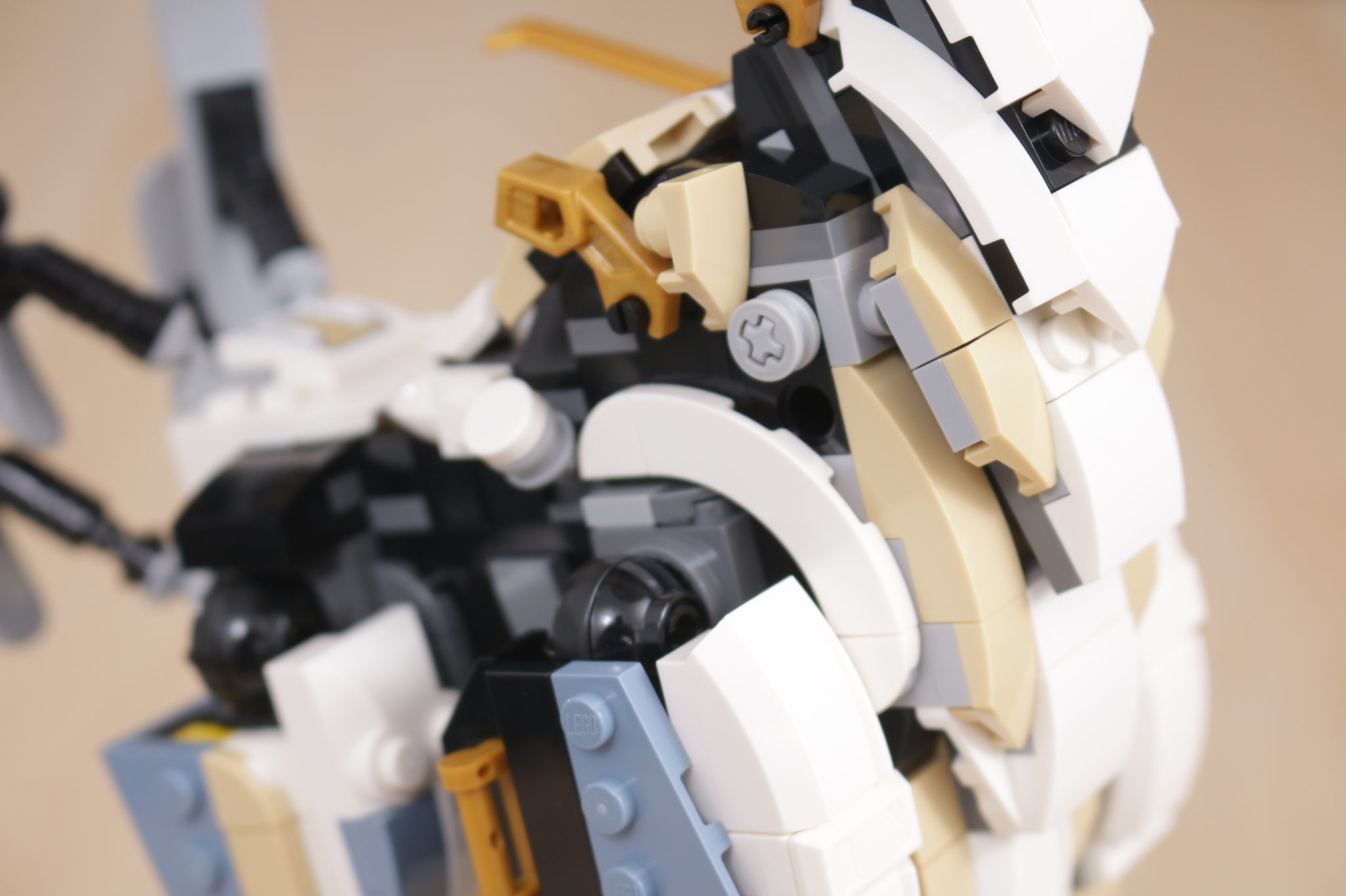 LEGO 76989 Horizon Forbidden West: Tallneck full review