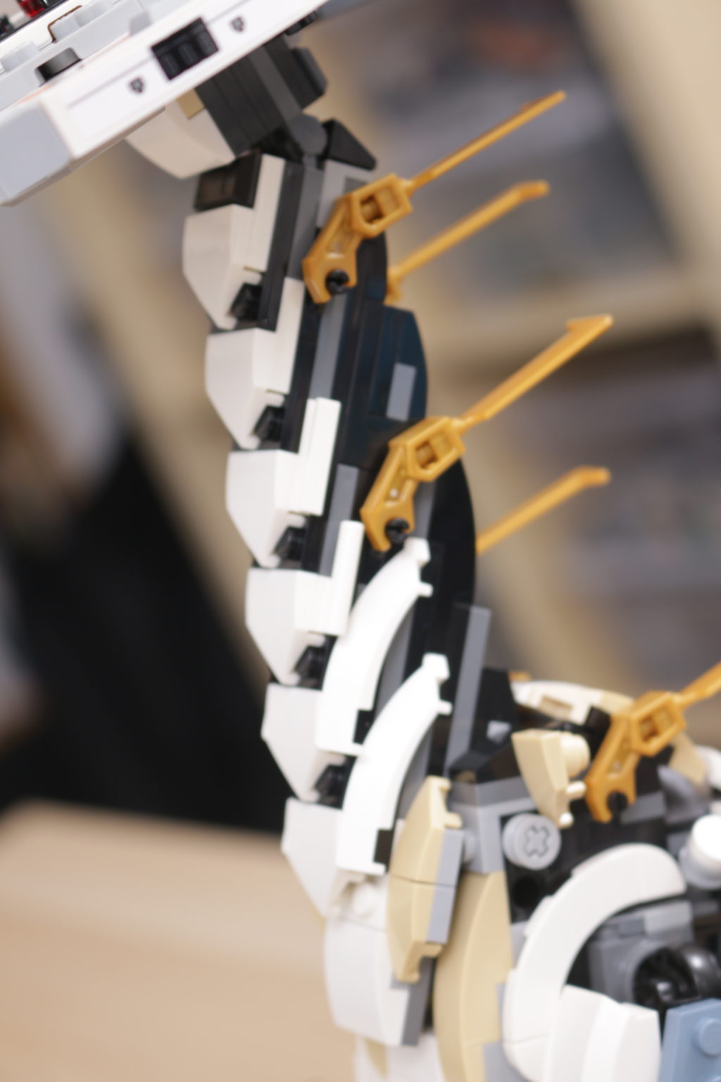 LEGO 76989 Horizon Forbidden West: Tallneck full review