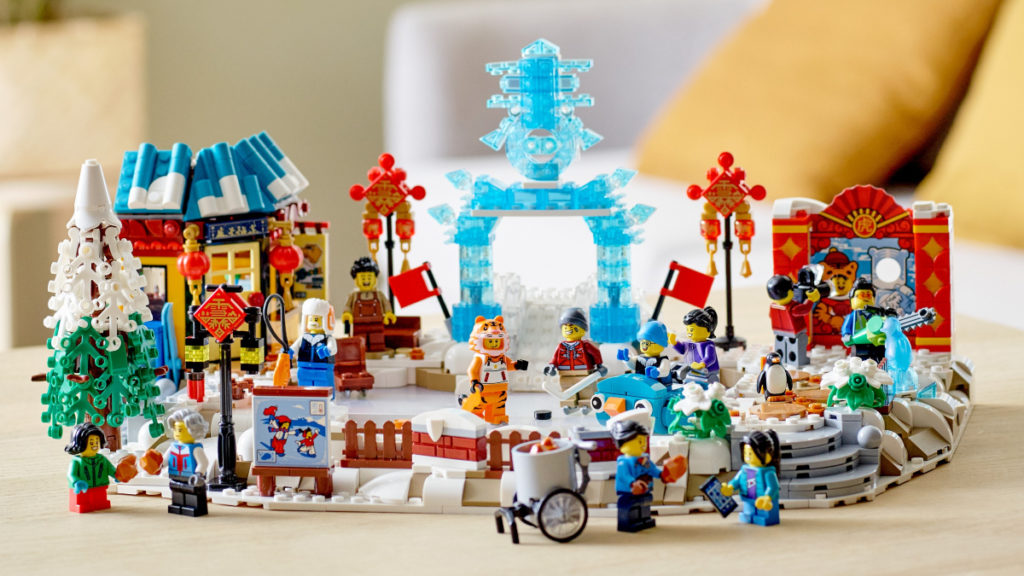 LEGO 80109 მთვარის საახალწლო ყინულის ფესტივალის ცხოვრების წესი გამორჩეულია