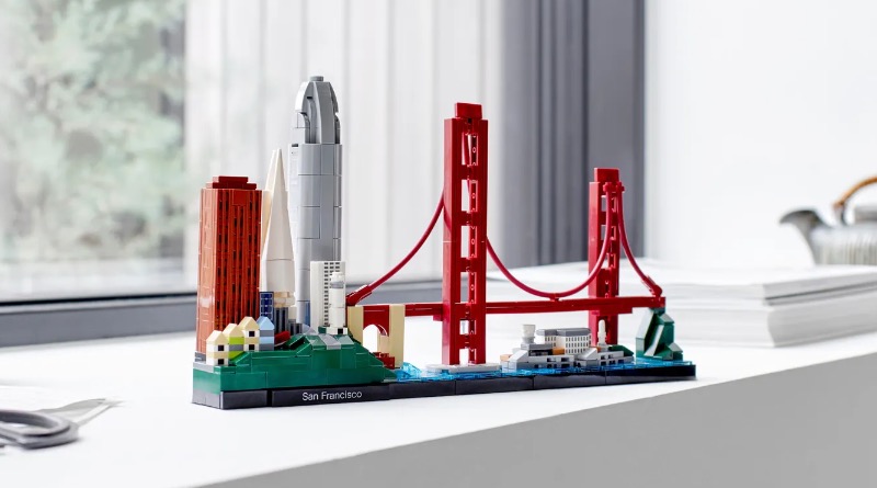LEGO Architecture 21043 San Francisco Featured