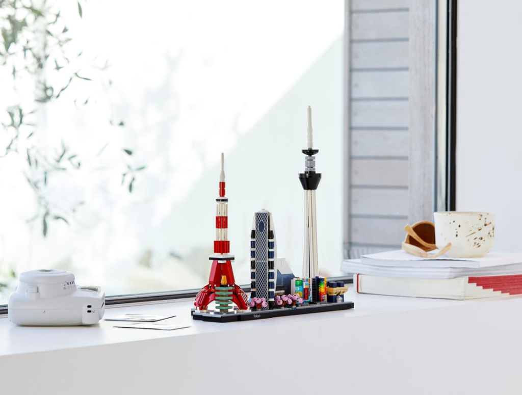 LEGO Architecture 21051 Tokyo lifestyle