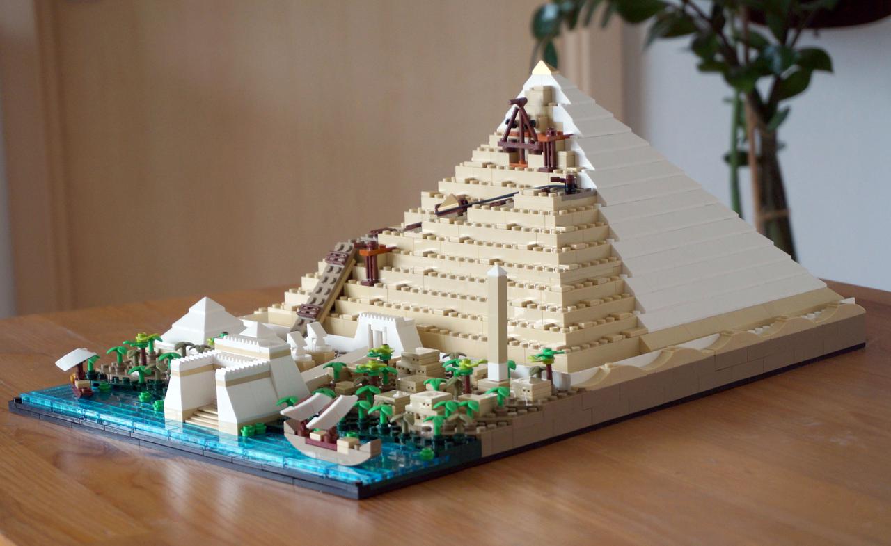 Construisez une grande pyramide LEGO complète de Gizeh avec un