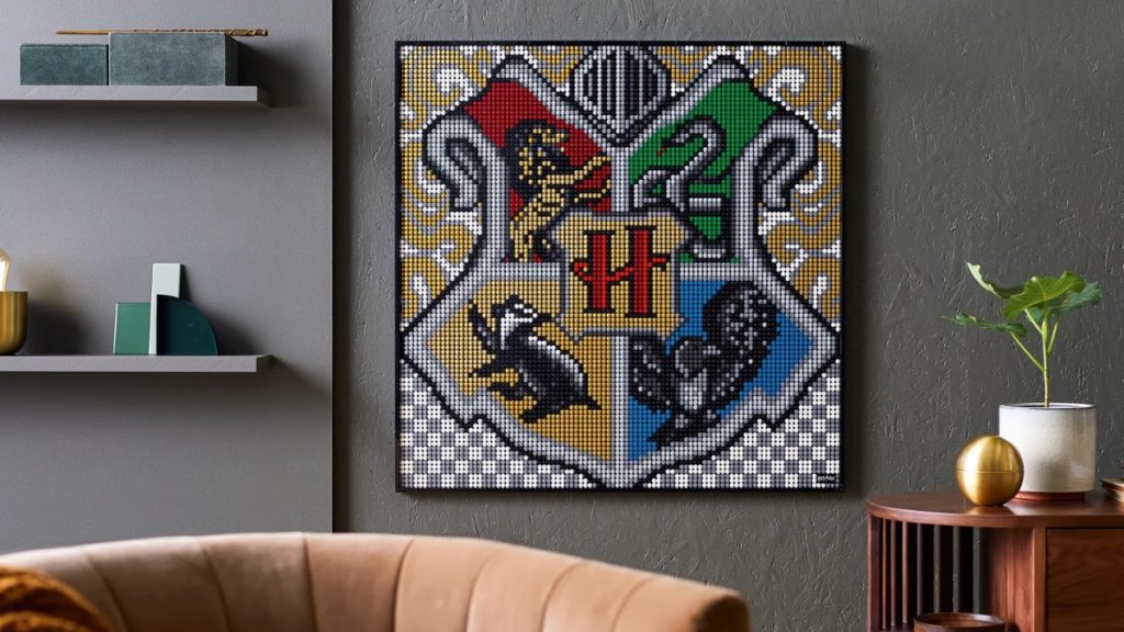 LEGO Art 31201 Harry Potter Hogwarts Crests featured resized