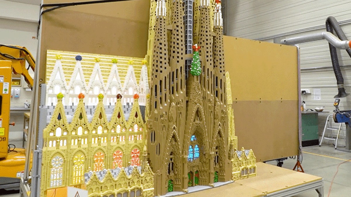 LEGO Barcelona Flagship Store In Development Model Featured