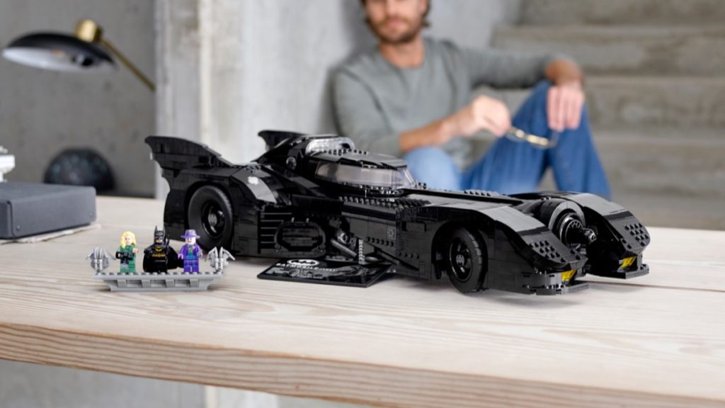 LEGO Batman 76139 1989 Batmobile (verkleinert auf 1024x576)