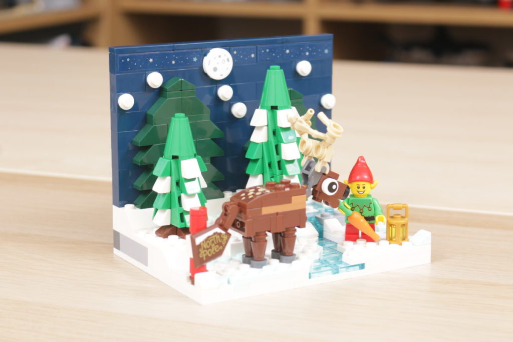 LEGO Holiday Black Friday 2021 Gift with Purchase 40484 Santa's Front Yard  [Review] - The Brothers Brick