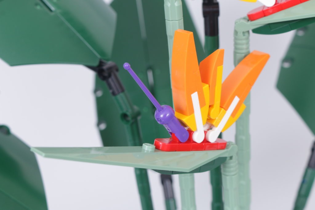 LEGO Botanical Collection 10289 Bird Of Paradise review 9