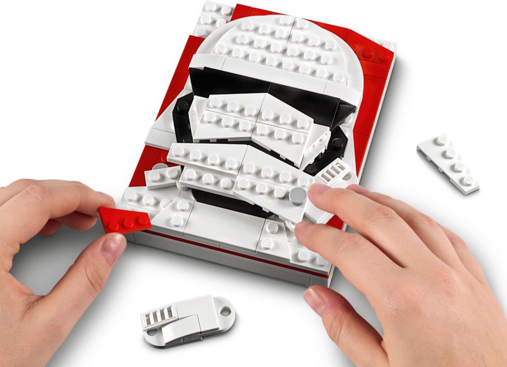 LEGO Brick Sketches 40391 First Order Stormtrooper 4