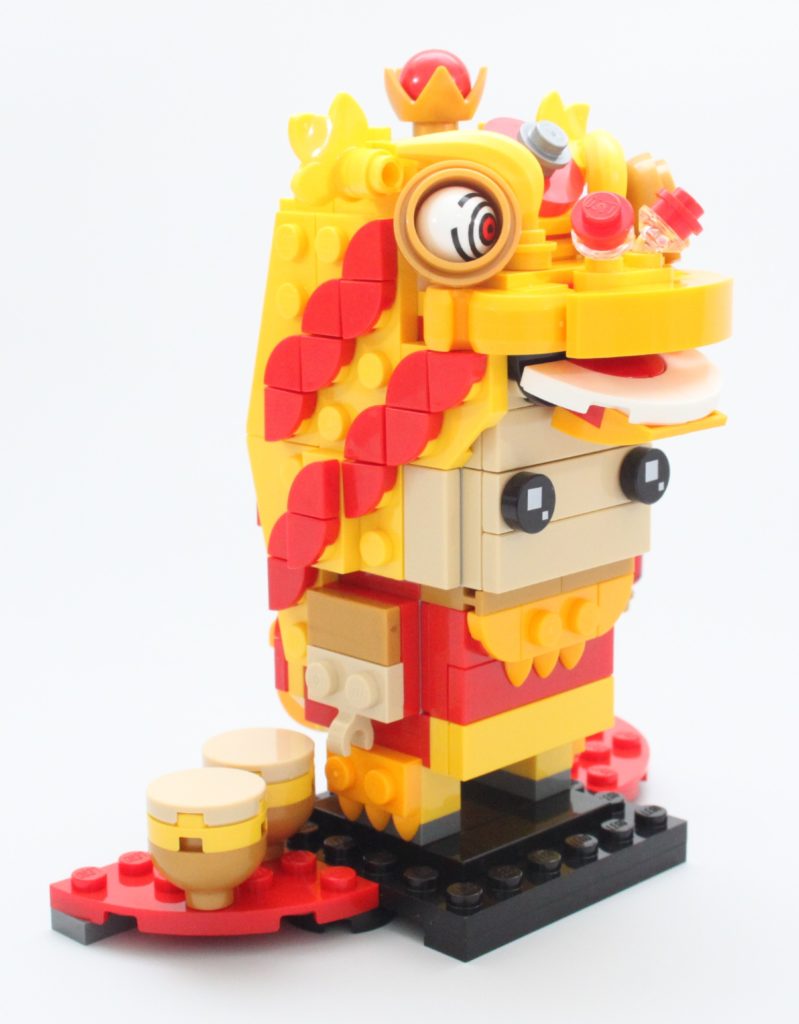 LEGO BrickHeadz 40540 Lion Dance Guy review 9
