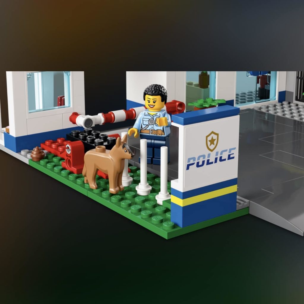 LEGO CITY 60316 Police Station 5