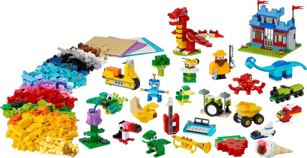 LEGO Classic 11020 Build Together 3