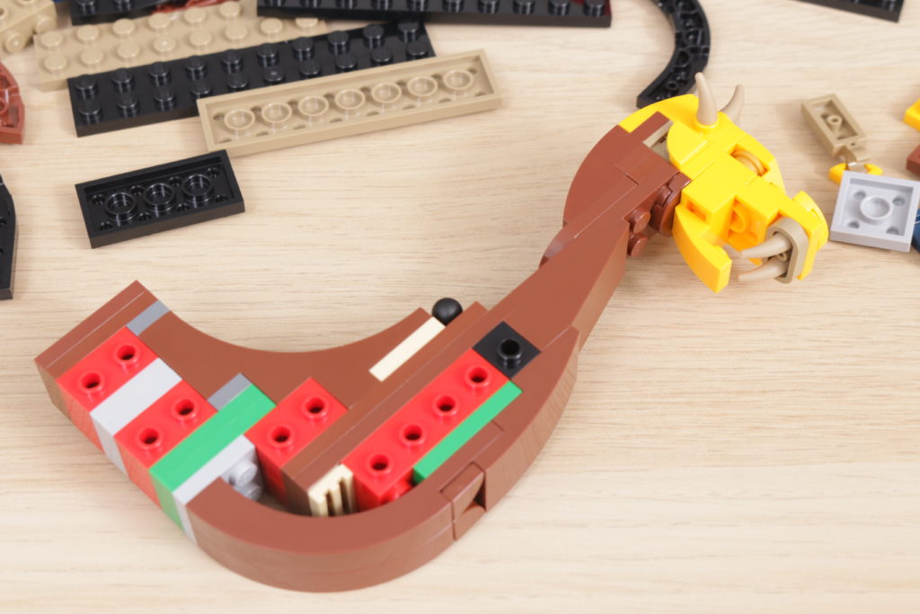 LEGO Creator 3 in 1 31132 Viking Ship and the Midgard Serpent review 8