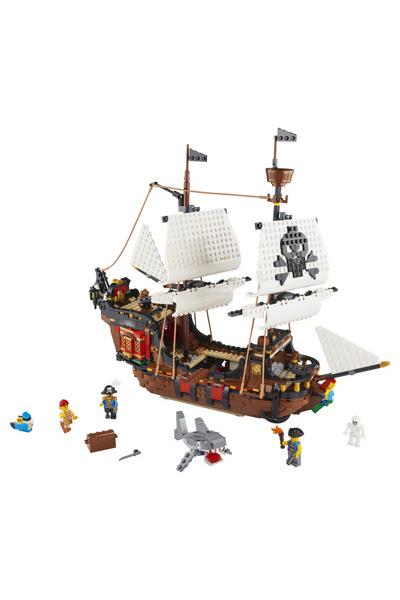 LEGO Creator 31109 Pirate Ship 4