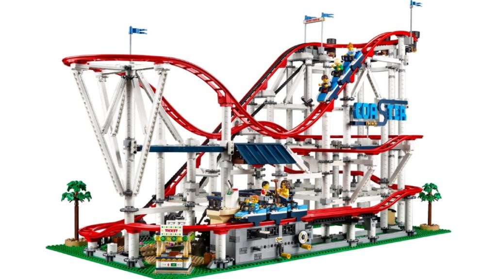 LEGO Creator Expert 10261 Roller Coaster full build featured