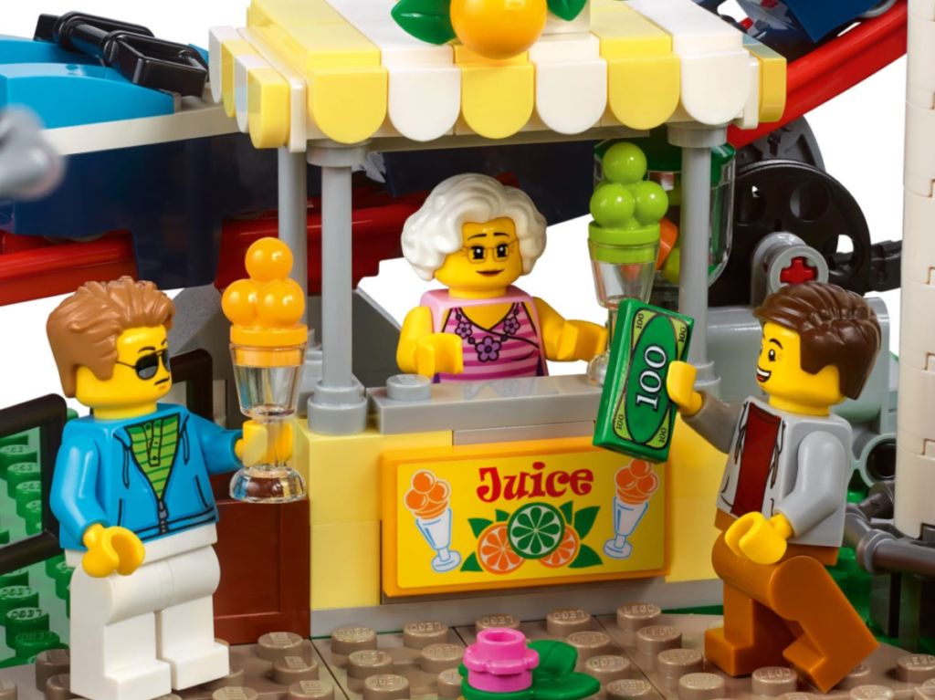 LEGO Creator Expert 10261 Roller Coaster juice stand 1024x767
