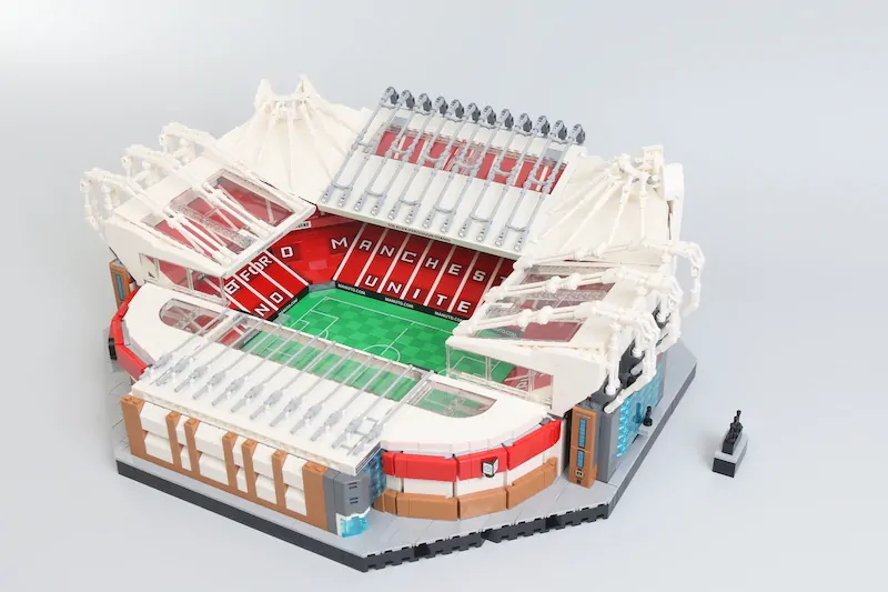 ▻ Vite testé : LEGO Creator Expert 10272 Old Trafford