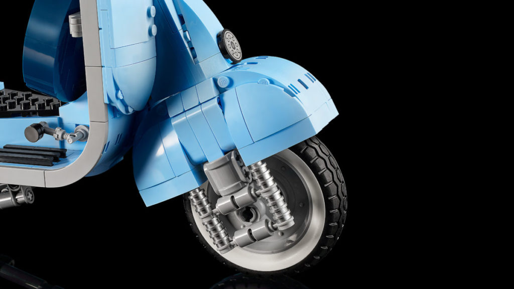 LEGO Creator Expert 10298 Vespa 125 scooter 09