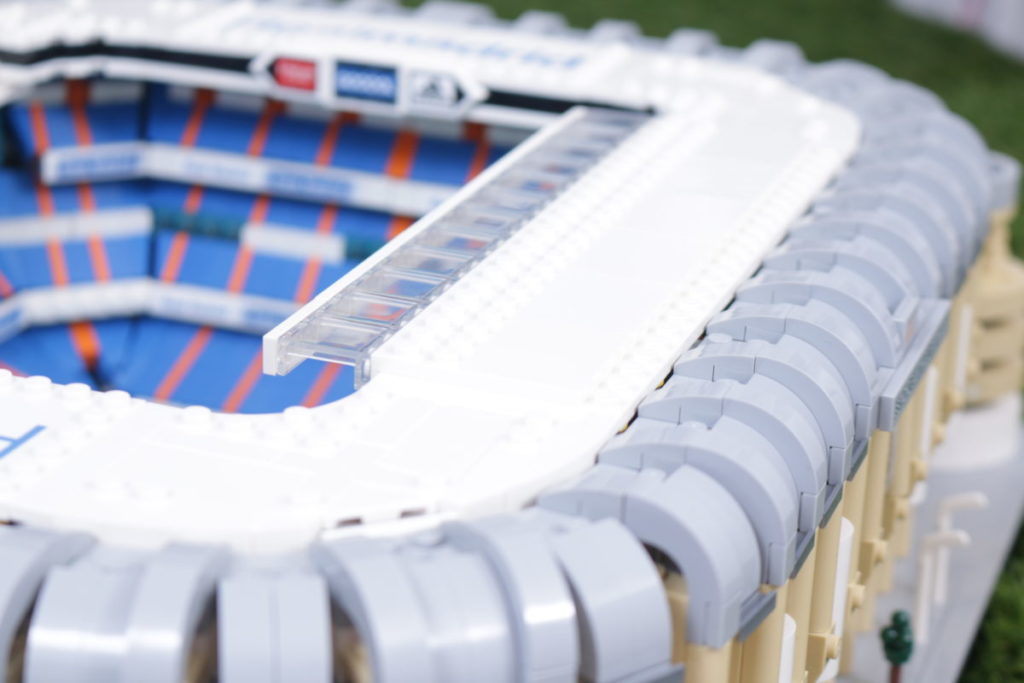 LEGO Creator Expert 10299 Real Madrid – Santiago Bernabeu Stadium review 12