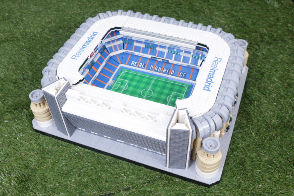 LEGO Creator Expert 10299 Real Madrid – Santiago Bernabeu Stadium review 3