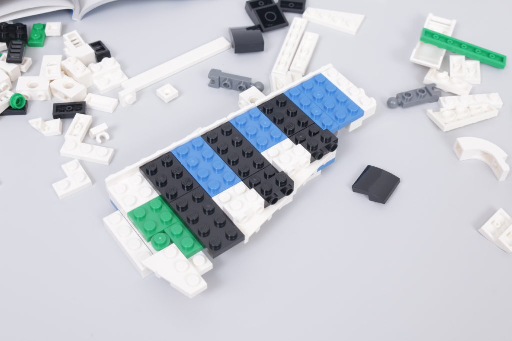 LEGO Creator Expert 18 plus 10282 Adidas Superstar recensione 17