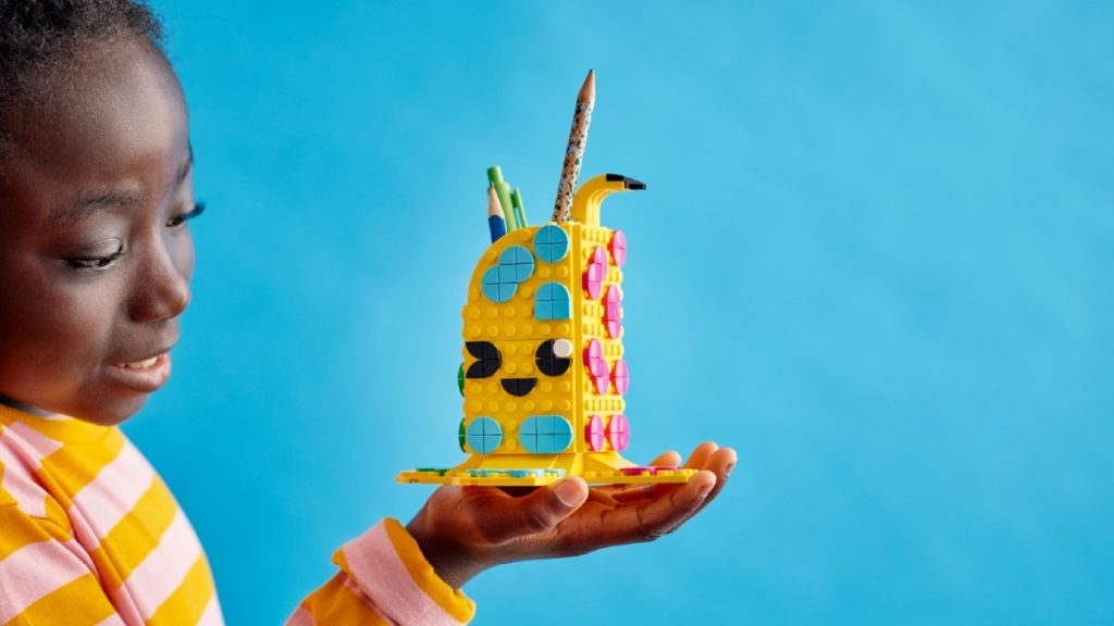 LEGO DOTS 41948 Cute Banana Pen Holder lifestyle featured