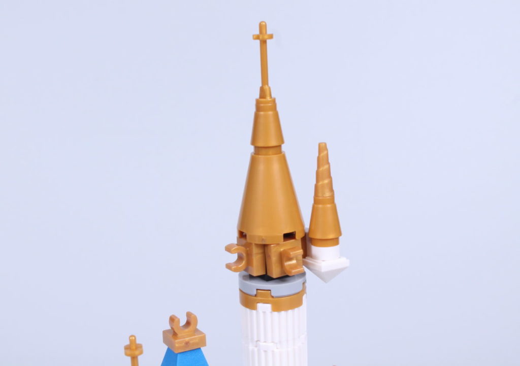 LEGO Disney 40478 Mini Disney Castle review 11