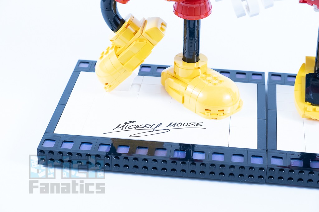 LEGO Disney 43179 Mickey Mouse and Minnie Mouse Buildable Characters 5 1