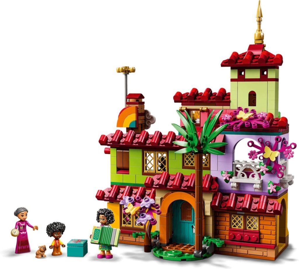 LEGO Disney 43202 The Madrigal House 2