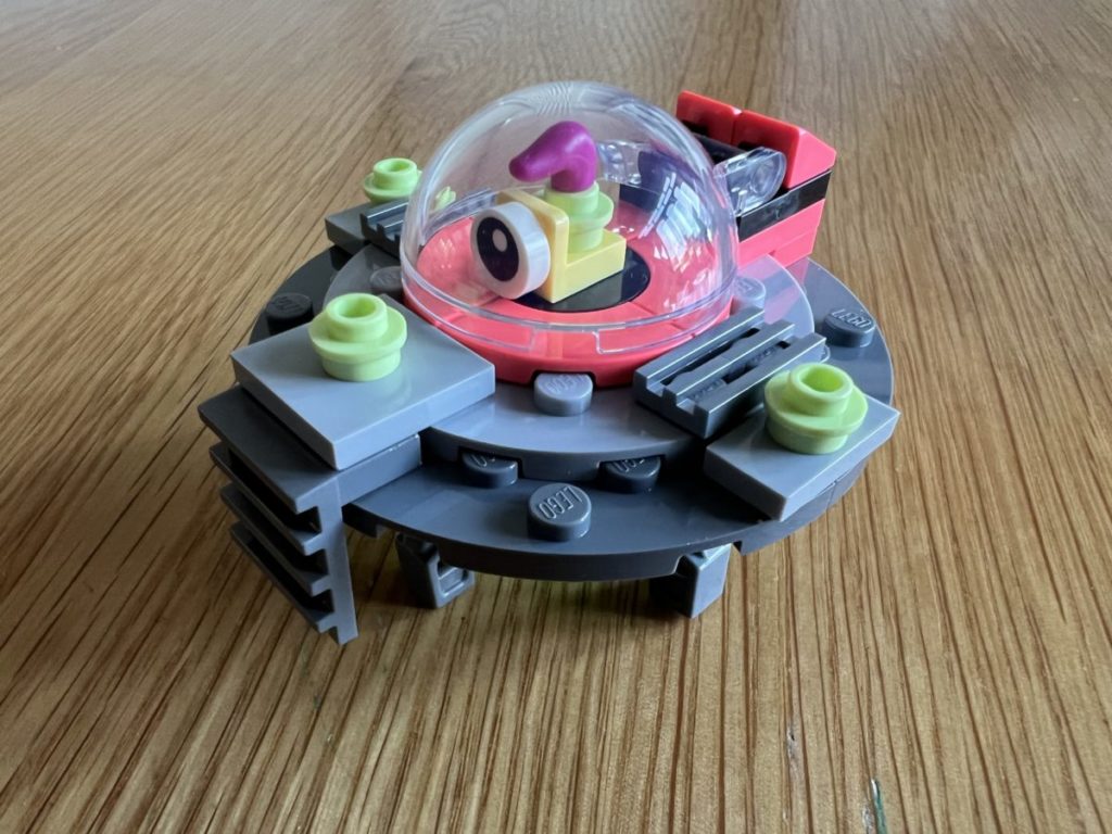 LEGO Explorer magazine 18 Aline Spaceship 1024x768