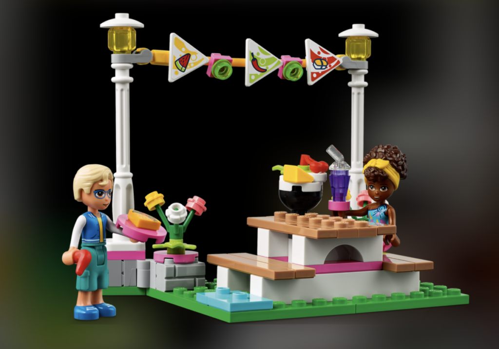 LEGO Friends 41701 Street Food Market 4