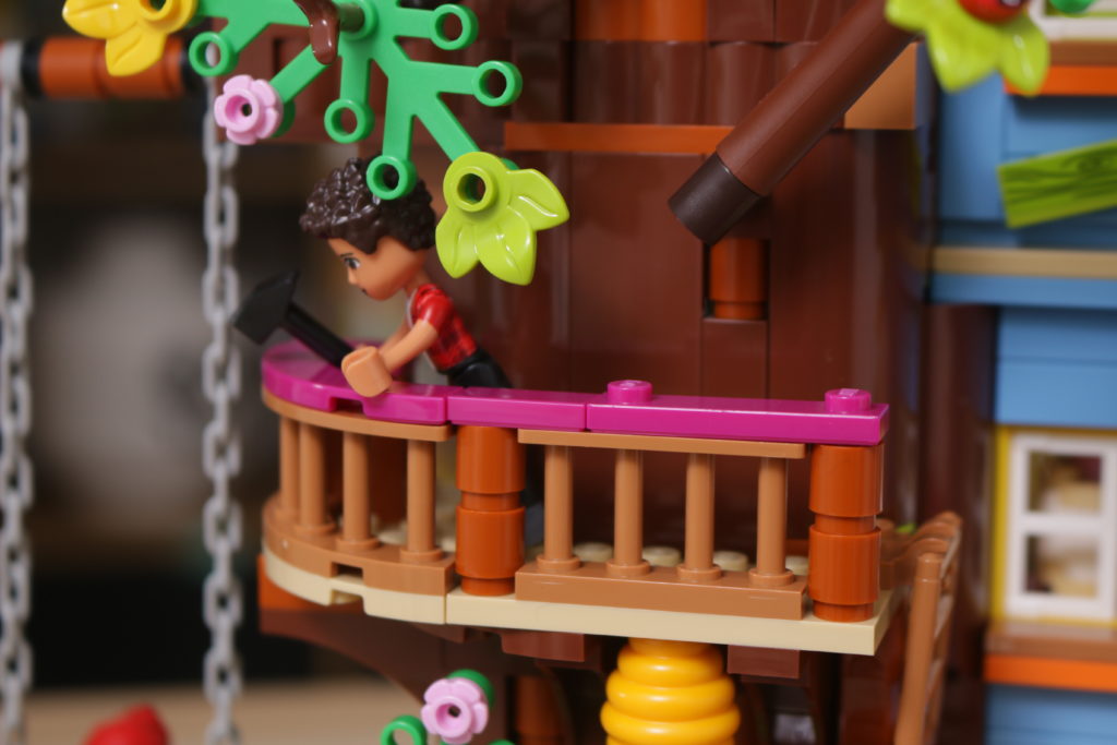 LEGO Friends 41703 Friendship Tree House review 13