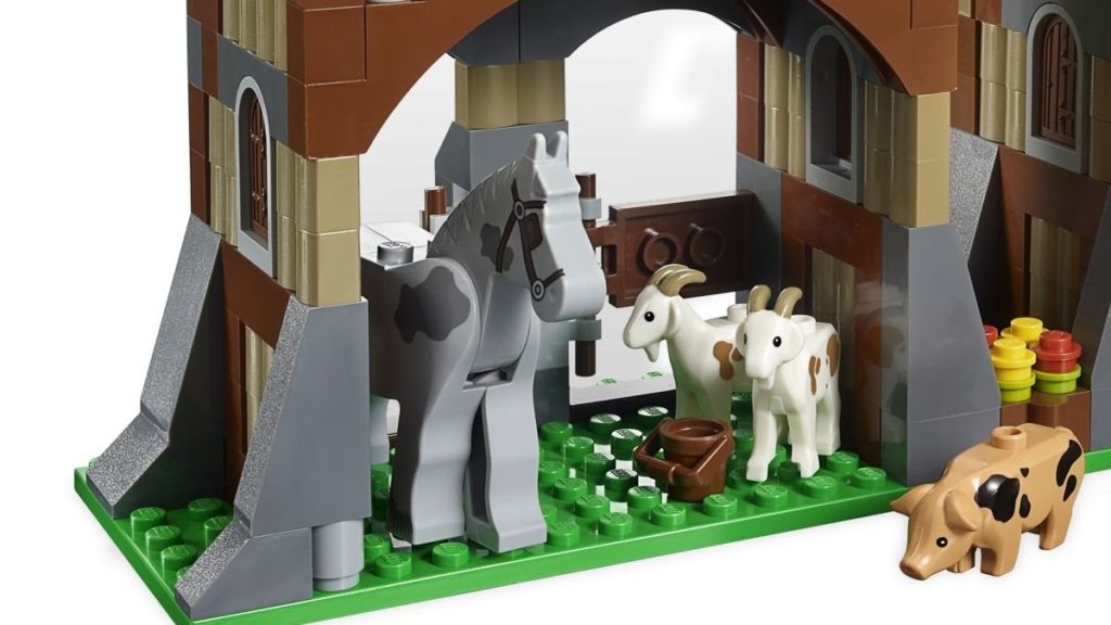 Lego NEW Goat With 4x Chickens 7189 