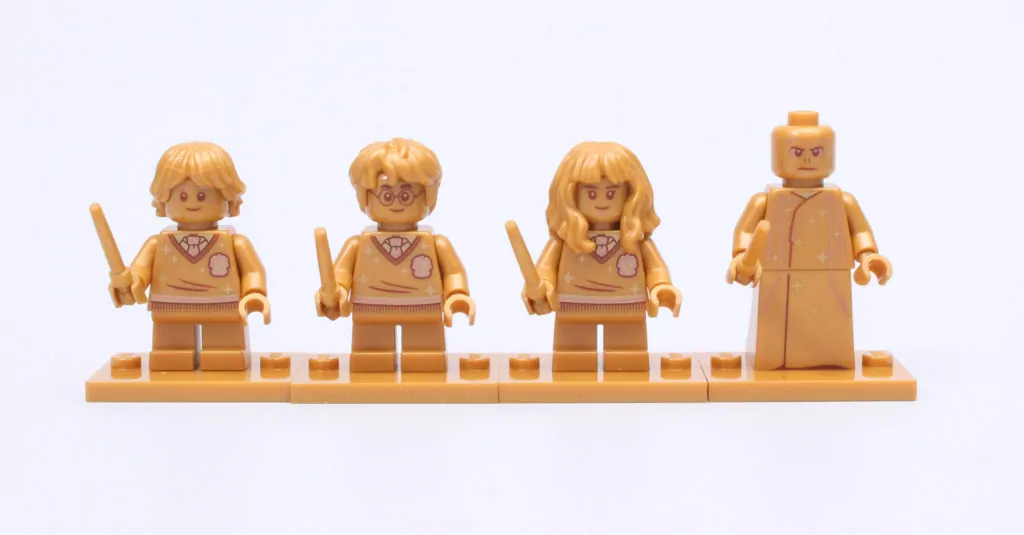 LEGO Harry Potter 20th anniversary golden minifigures comparison 1