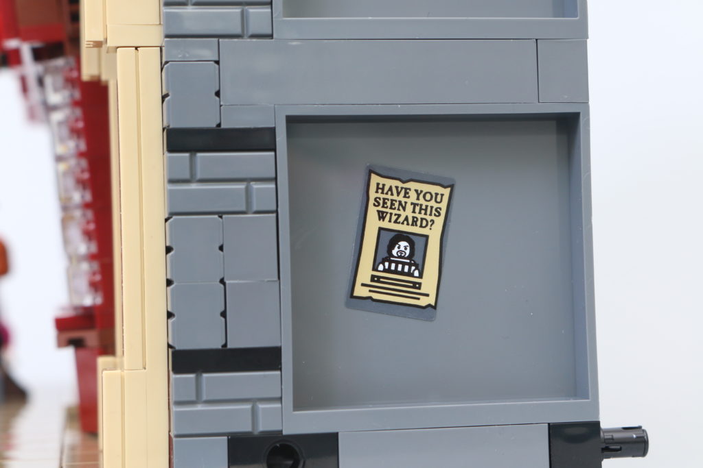 LEGO Harry Potter 75978 Diagon Alley review 62