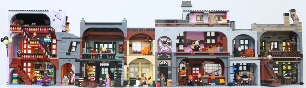 LEGO Harry Potter 75978 Diagon Alley review 97