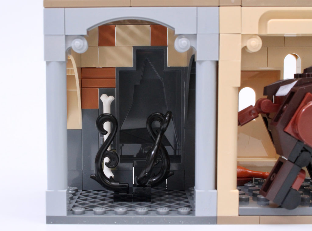 LEGO Harry Potter 76387 Hogwarts Fluffy Encounter review 9