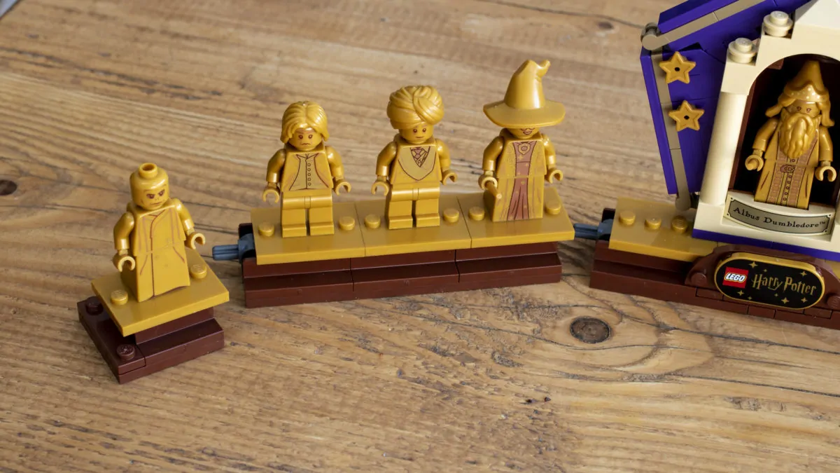 Every LEGO Harry Potter 20th anniversary golden minifigure