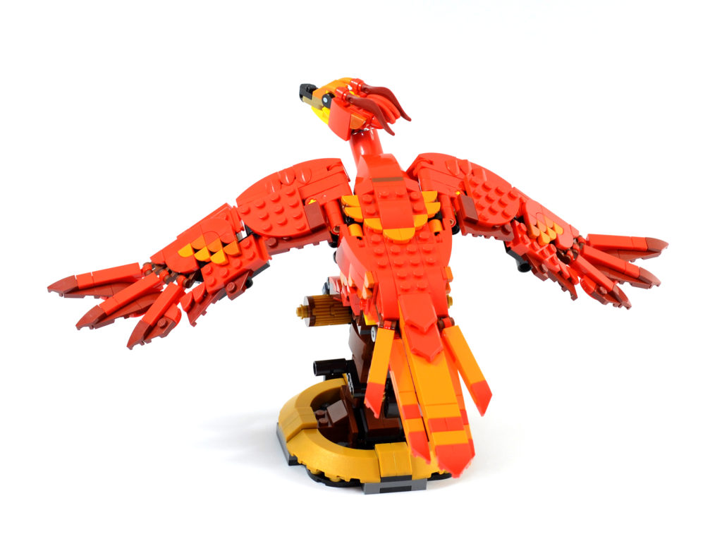 LEGO Harry Potter 76394 Fawkes Dumbledores Phoenix review 9