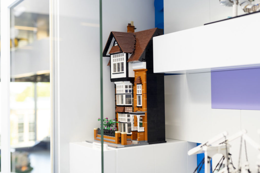 LEGO House Ideas gallery Blue case 2