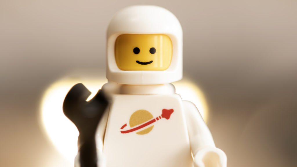 LEGO ICONS 10497 Galaxy Explorer 19