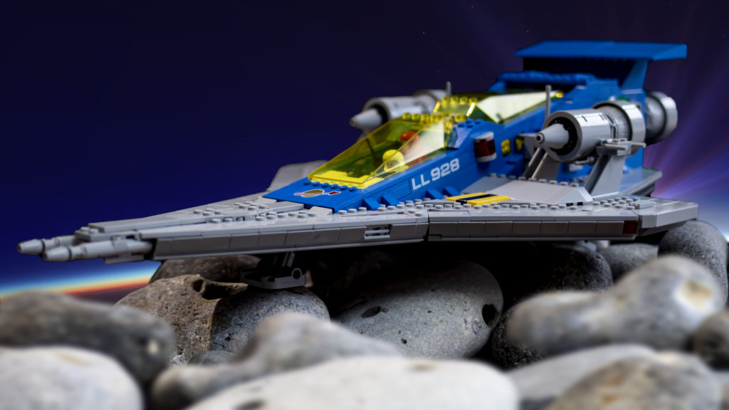 LEGO ICONS 10497 Galaxy Explorer 29