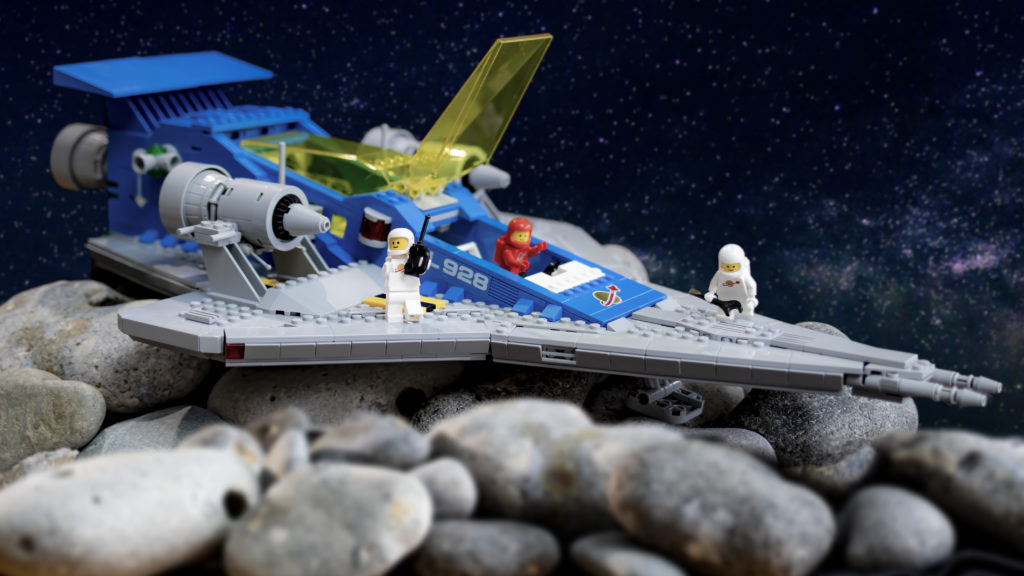 LEGO ICONS 10497 Galaxy Explorer 37