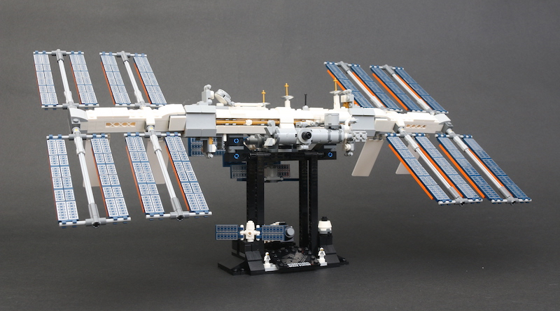 LEGO IDEAS 21321 International Space Station review title 1